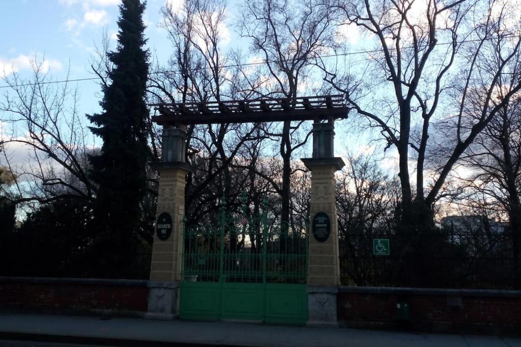 Zagreb Botanical Garden Budget Apartment Εξωτερικό φωτογραφία